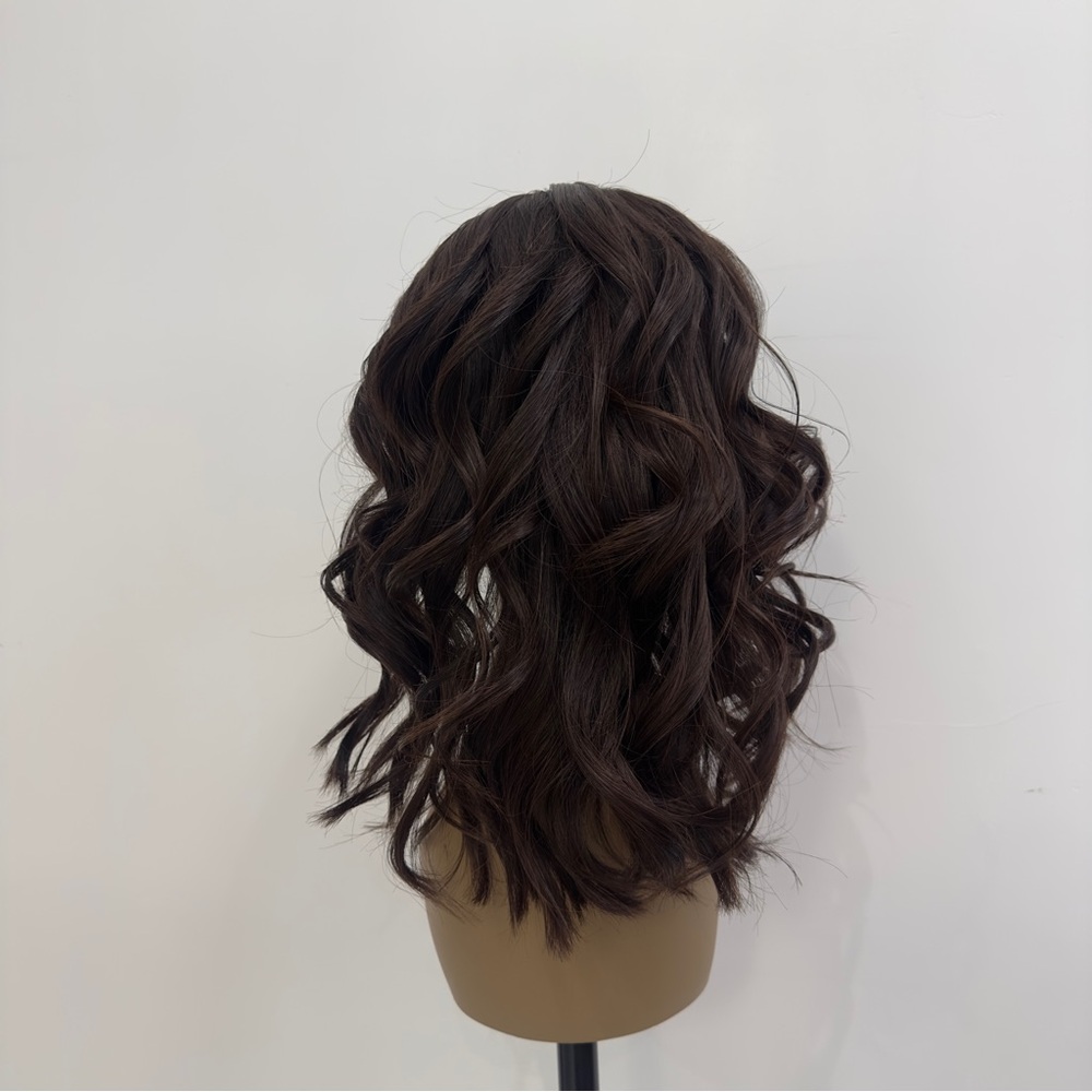 WIG NAME: ROSÉ DARK BROWN BOB